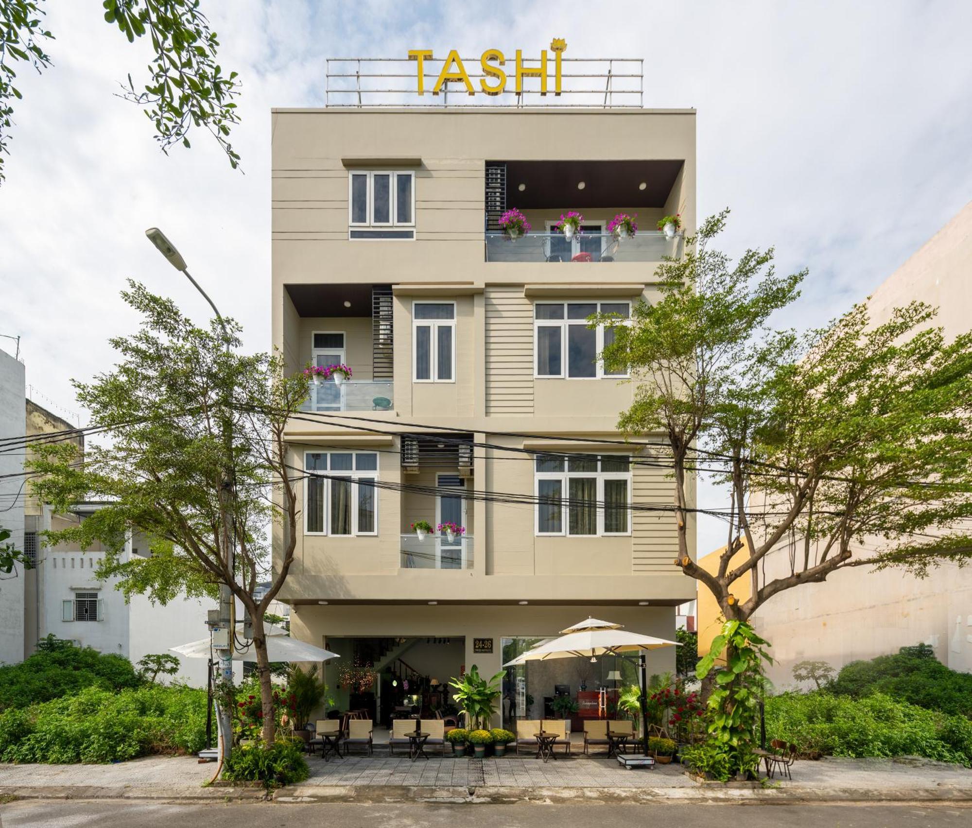 Tashi Boutique